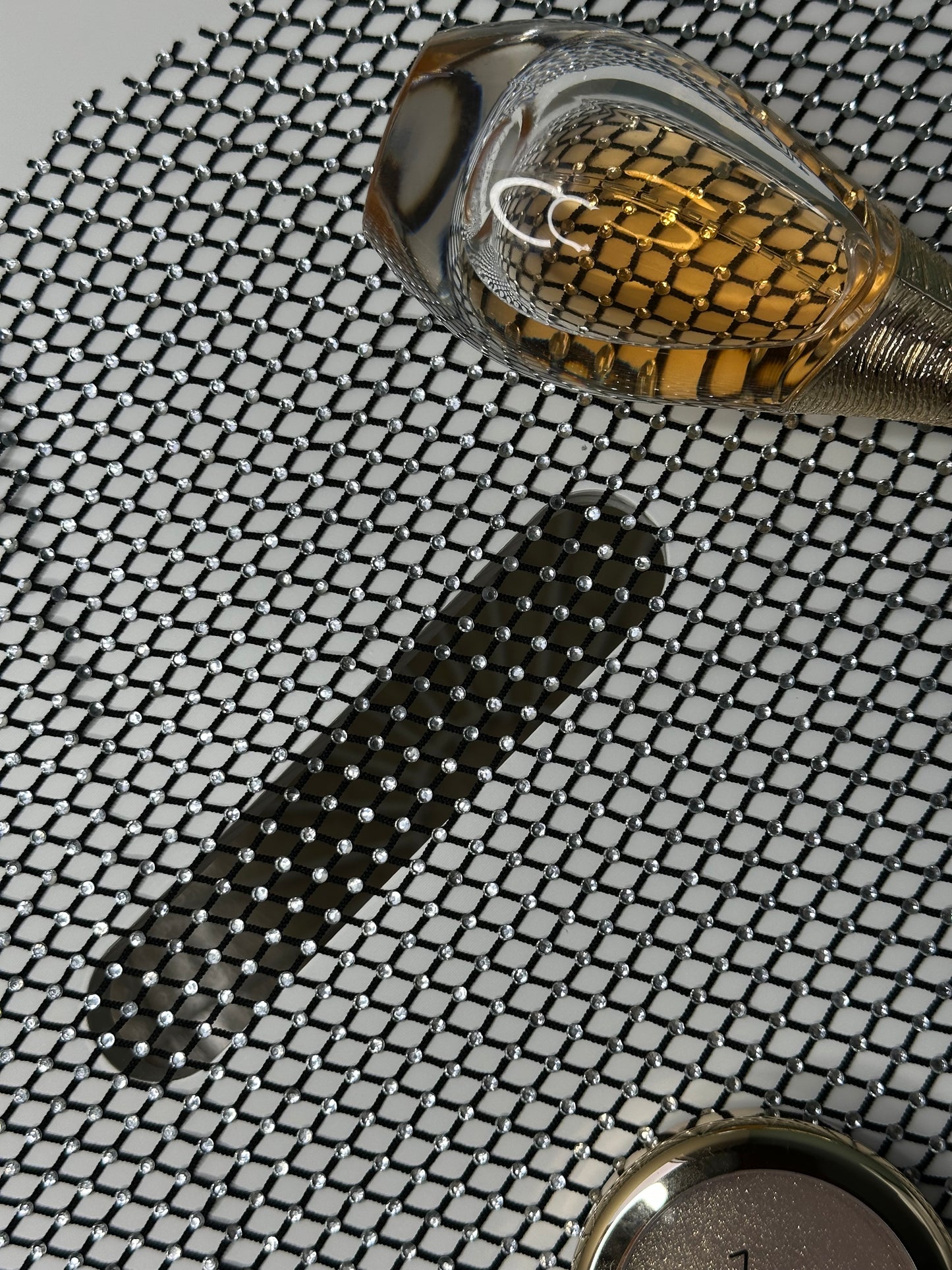 Top brillante de tirantes con malla de pedrería